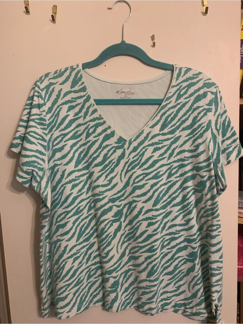 Kim Rogers Teal and White V-Neck Zebra Print Top